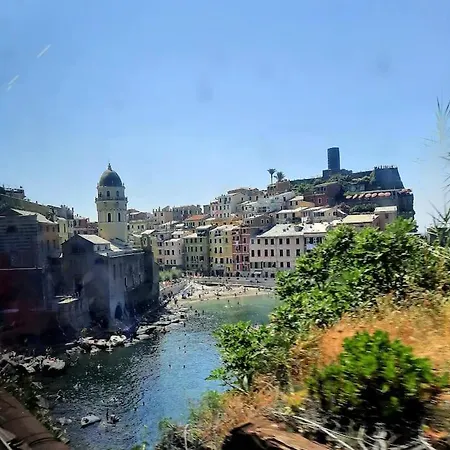 La Terrazza Sul Golfo Dei Poeti Con Vista Mare Апартаменты *