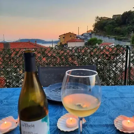 Апартаменты La Terrazza Sul Golfo Dei Poeti Con Vista Mare *