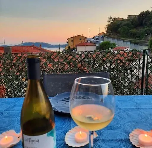Lägenhet La Terrazza Sul Golfo Dei Poeti Con Vista Mare *